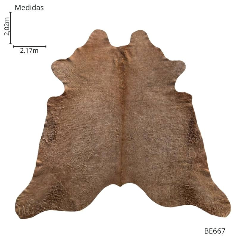 Tapete de couro de boi natural bege escuro - pele de vaca formato natural para sala - DECOURO