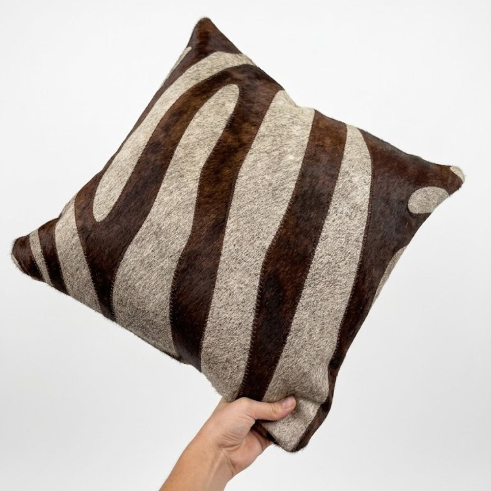 Almofada de Couro Legítimo - Ondas - Última Peça