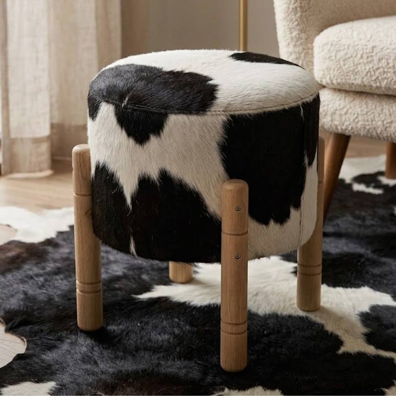 Banco Estrela em Couro Natural - Preto e Branco