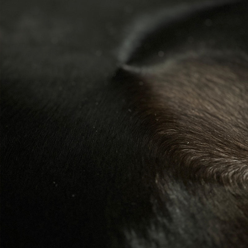 Tapete Formato de Couro Bovino Natural Preto I NP017 I 1,87 x 1,94m