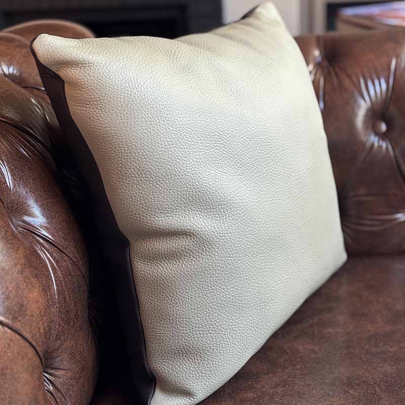 Almofada Dual com Duas Cores - Café e Off White