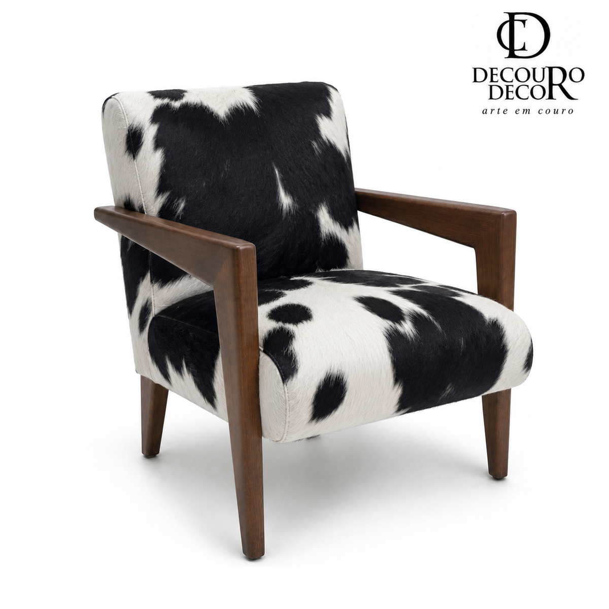 Poltrona Alice NAVE em couro bovino preto e branco