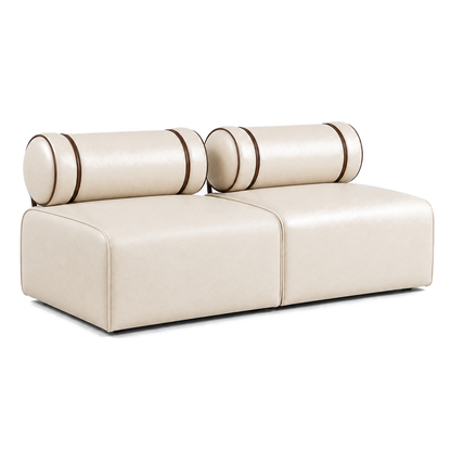 Sofá Modular Marfim com 2 módulos acoplados, em fundo branco — encosto rolô com cinta em couro contrastante