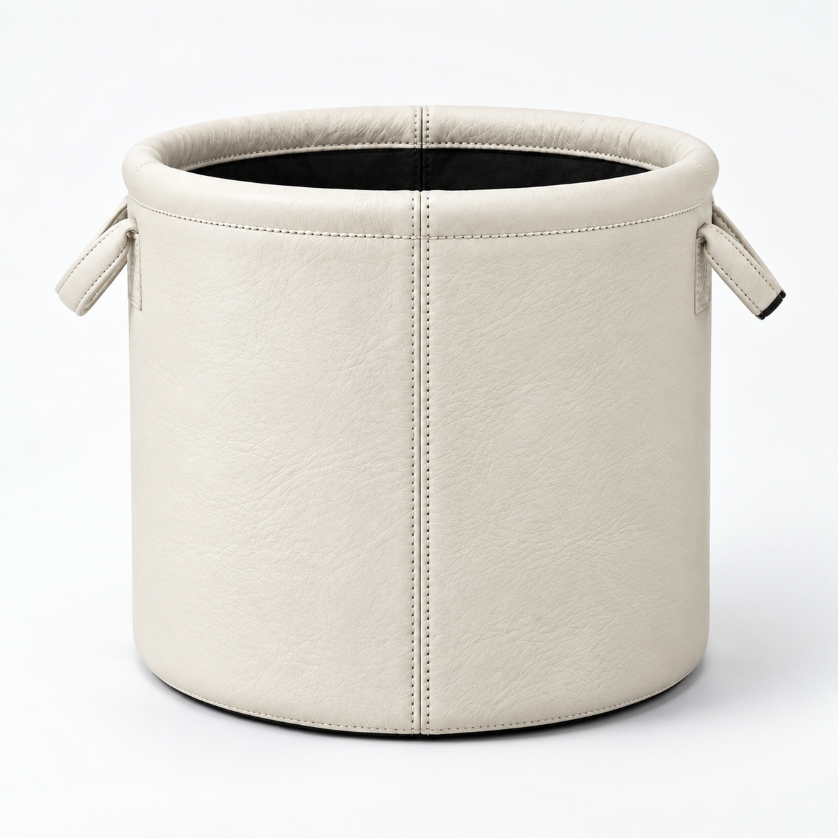 Cesto Celine em Couro Waxy Marfim 40 por 40 cm em fundo branco