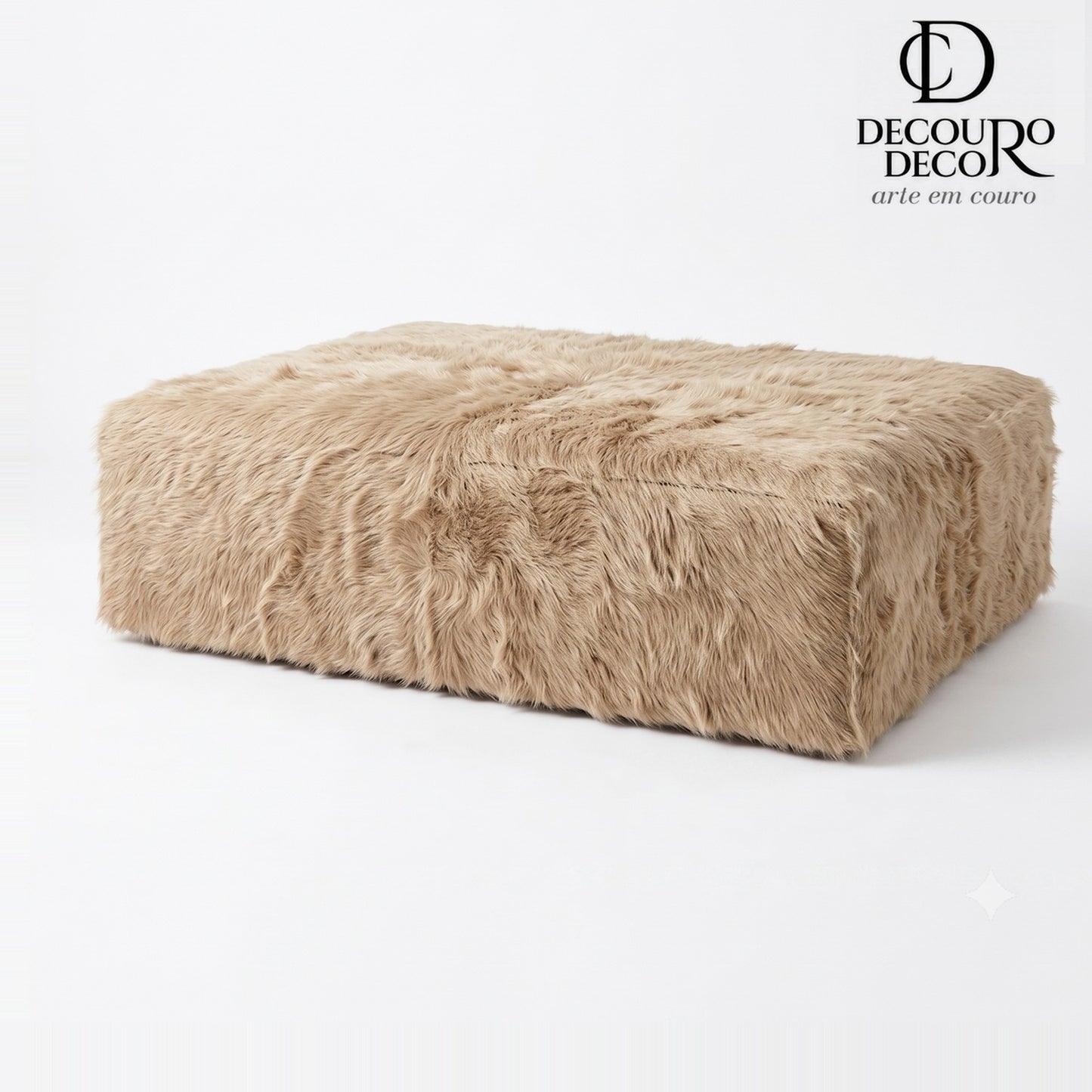 Puff de Couro Bovino 100% Natural Retangular Bege Claro Pelo Longo Tamanho Extra Grande 120cm x 80cm x 40cm