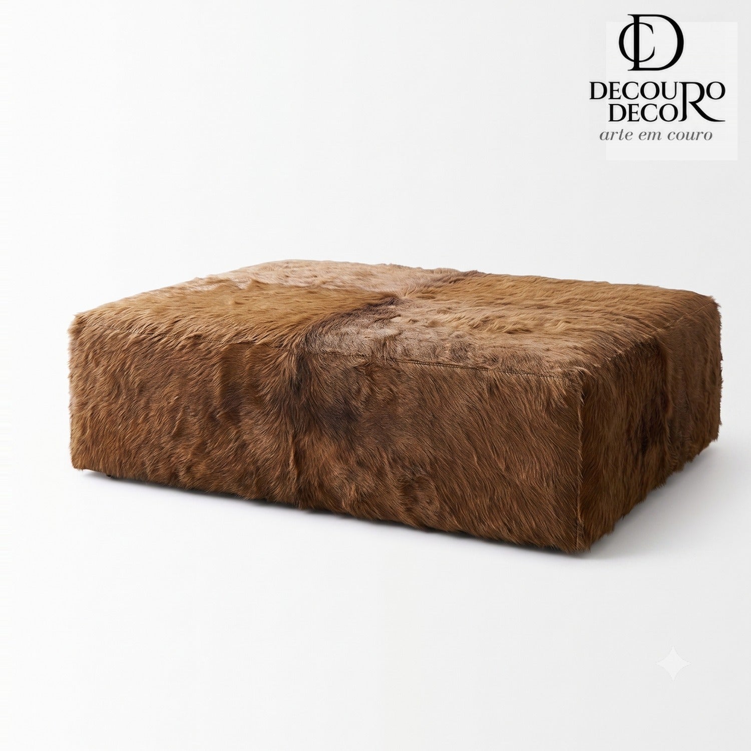 Puff de Couro Bovino 100% Natural Retangular Marrom Pelo Longo Tamanho Extra Grande 1.20m x 80cm x 40cm (Cópia)