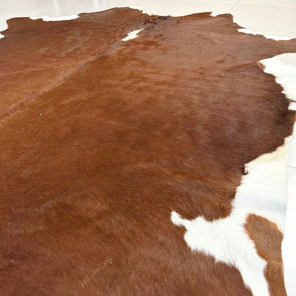 Tapete Bovino Natural Vermelho e Branco I VB344 I 2,32 x 2,14 m