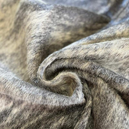 Textura aveludada do tapete de pele de boi claro de couro legítimo natural selecionado