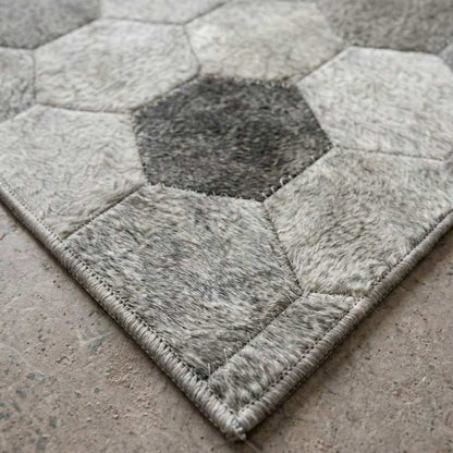 Tapete Mosaico Colmeia em Tons de Cinza em ambiente de sala de estar decorada