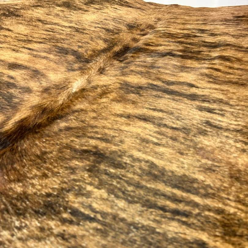 Tapete Bovino Natural Brazino Escuro I BZE352 I 1,98 x 1,88 m