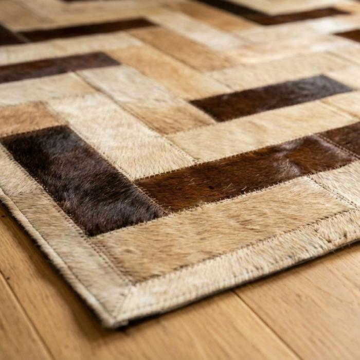 Tapete Geoterra - Tons de bege e marrom em ambiente de sala de estar decorada