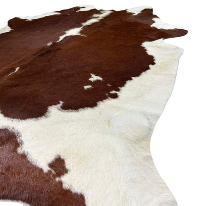 Tapete Bovino Natural Vermelho e Branco I VB403 I 2,14 x 2,14m