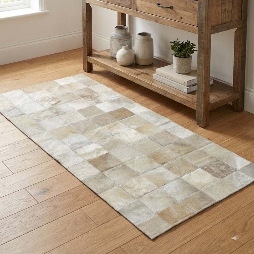 Passadeira de Couro Natural Quadriculada Clara 1,25 m x 55 cm - P002
