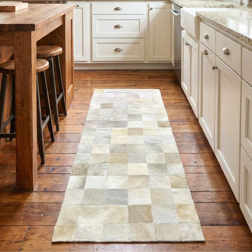 Passadeira de Couro Natural Quadriculada Clara 1,54 m x 56 cm - P004