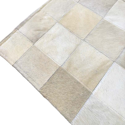 Passadeira de Couro Natural Quadriculada Bege Claro  1,25m x 0,56m - P006