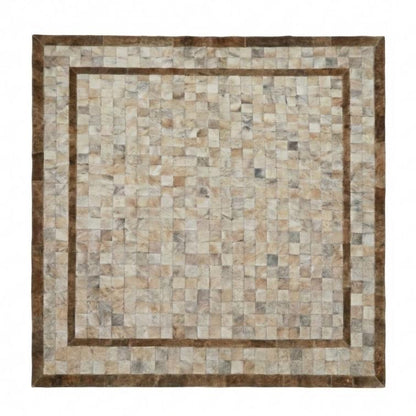 Tapete Horizonte - Couro Natural - Módulo 10x10cm — close no padrão do couro de boi