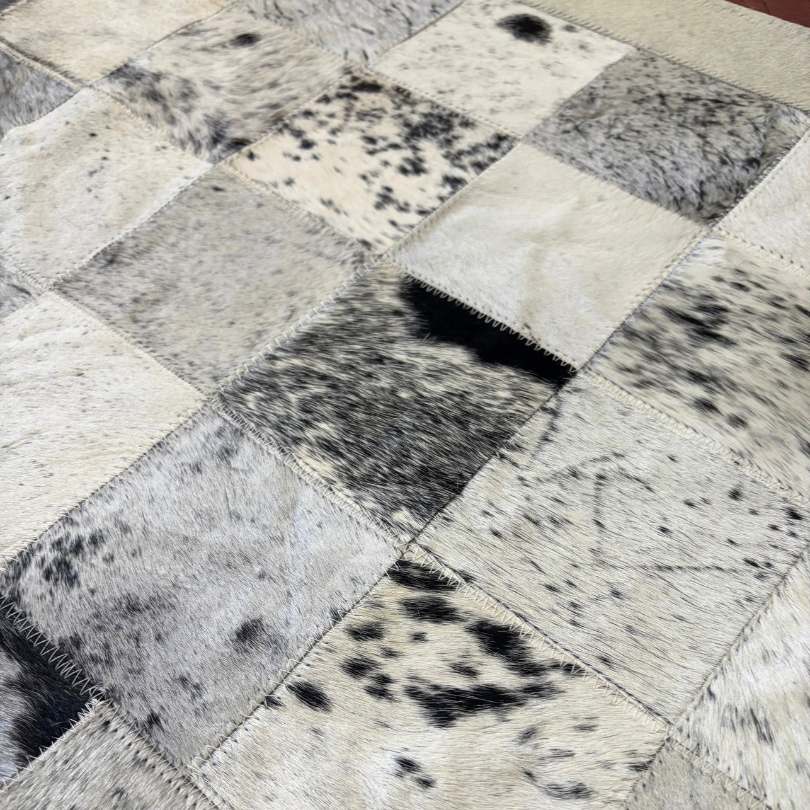 Passadeira de Couro Natural Tons de Cinza 2m x 56 cm - P003