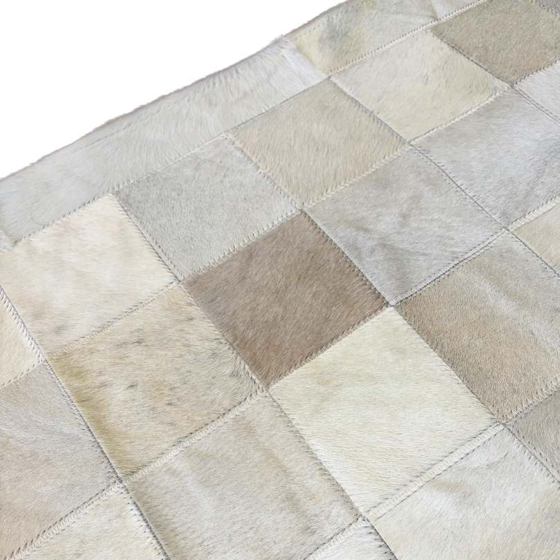 Passadeira de Couro Natural Quadriculada Bege Claro 1,50 m x 52 cm - P005