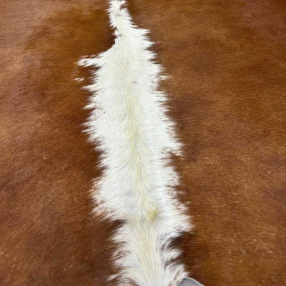 Tapete Bovino Natural Vermelho e Branco I VB397 I 2,11 x 2,00m