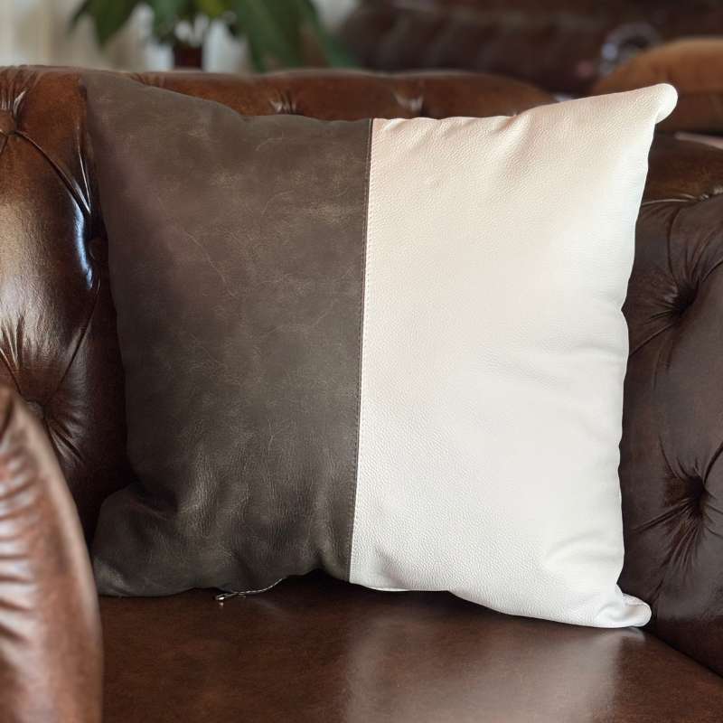 Conjunto com 02 Almofadas DUE em Couro Grafite e Branco