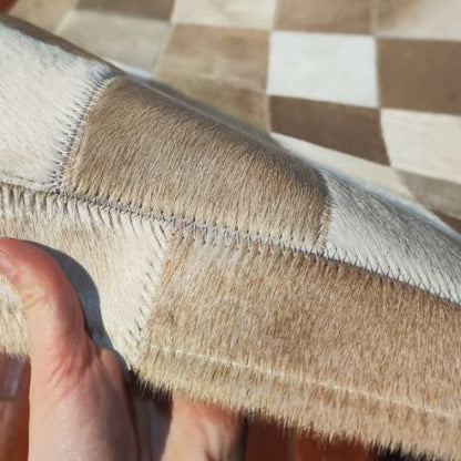 Passadeira de Couro de Boi Bege e Champagne – Módulo 10x10