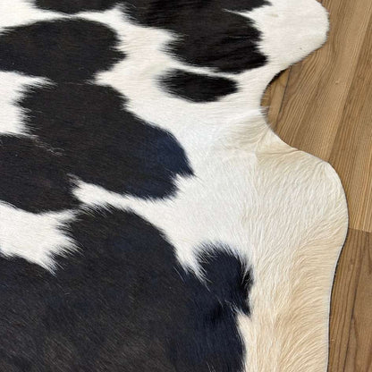 Tapete Bovino Natural Preto e Branco I PB040 I 1,89 x 1,72m