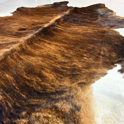 Tapete Bovino Natural Brazino Escuro I BZE357 I  2,41 x 2,44 m