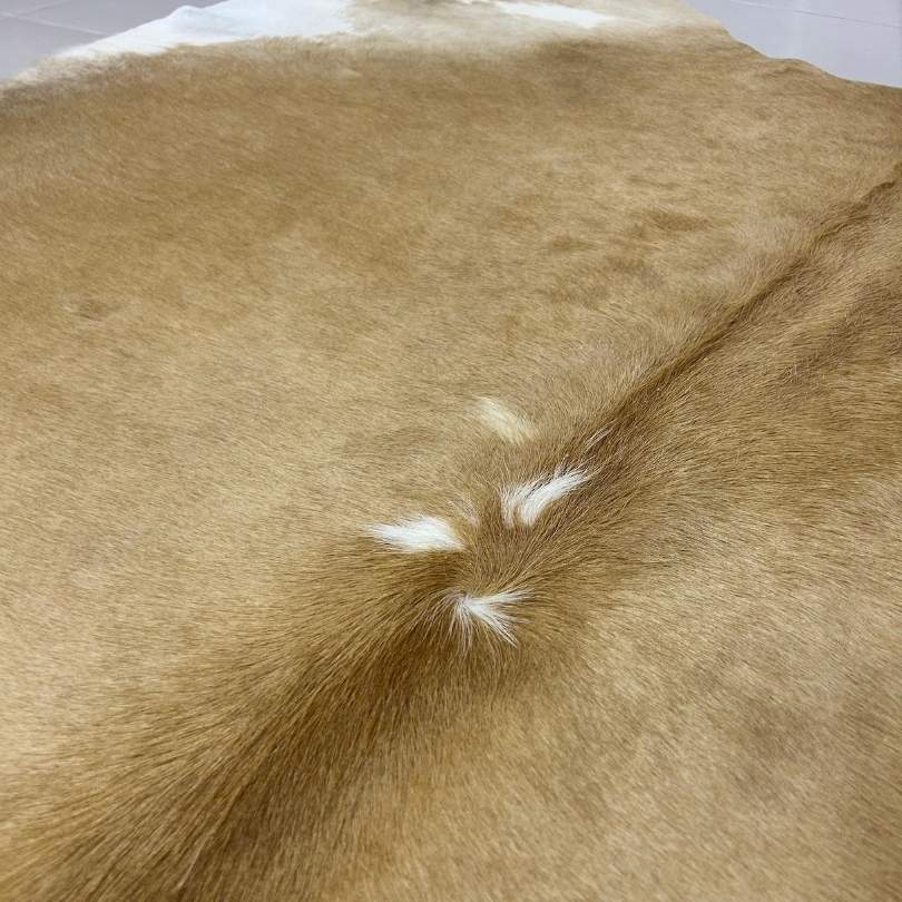 Tapete Bovino Natural Bege Claro I BC361 I 2,14 x 2,08 m