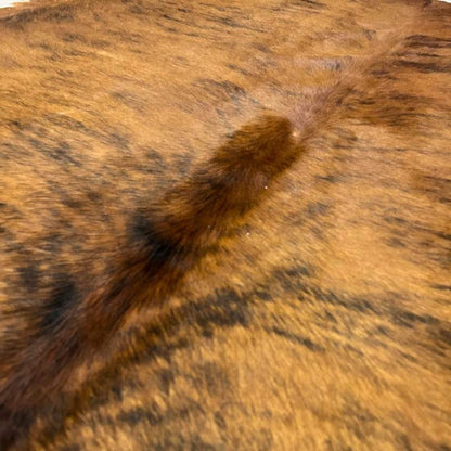 Tapete Bovino Natural Brazino Escuro I BZE360 I 2,00 x 2,00 m