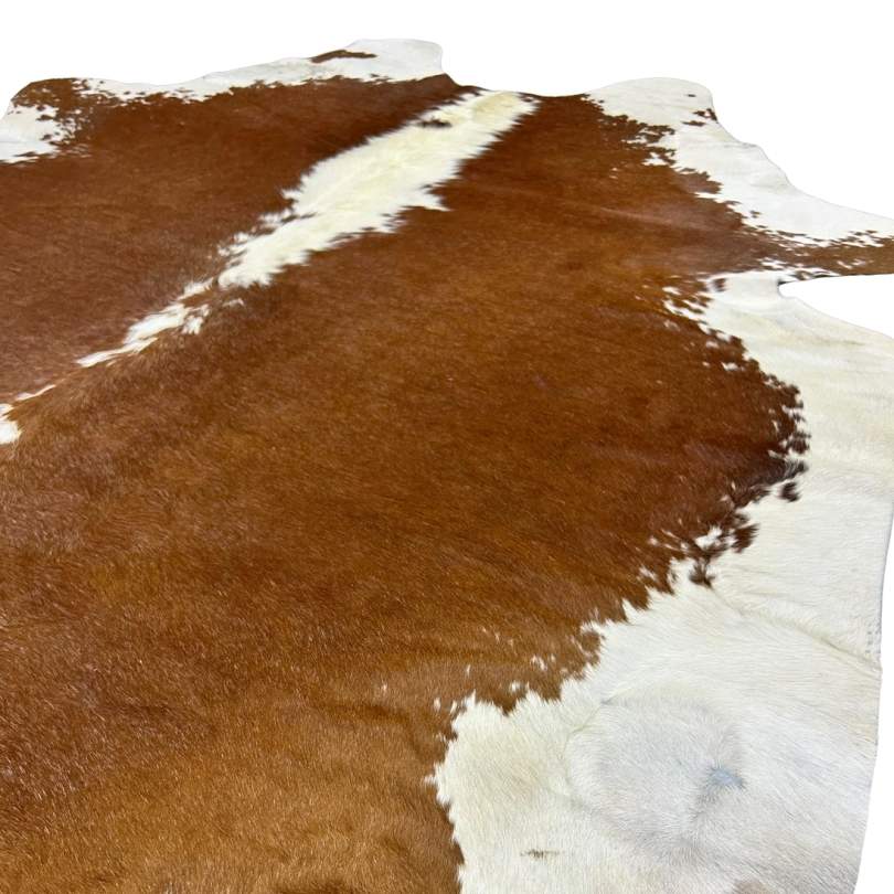 Tapete Bovino Natural Vermelho e Branco I VB358 I  2,27 x 2,35 m