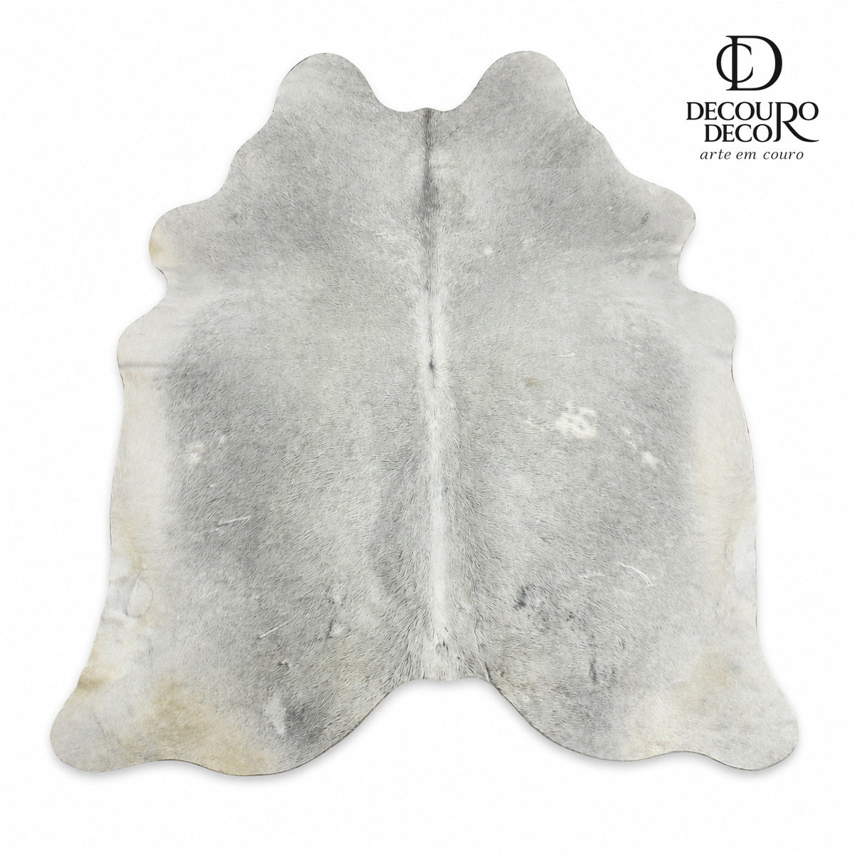 Tapete de pele de boi GR1186 — fundo branco com logo DECOURO