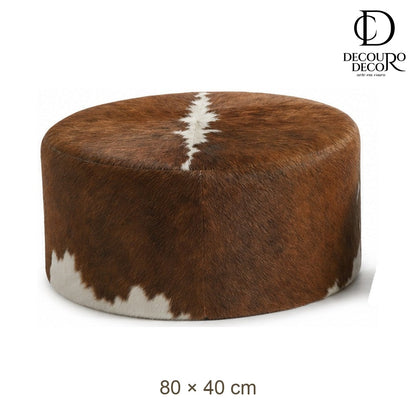 Puff Redondo em Couro Bovino Natural - Hereford Marrom e Branco