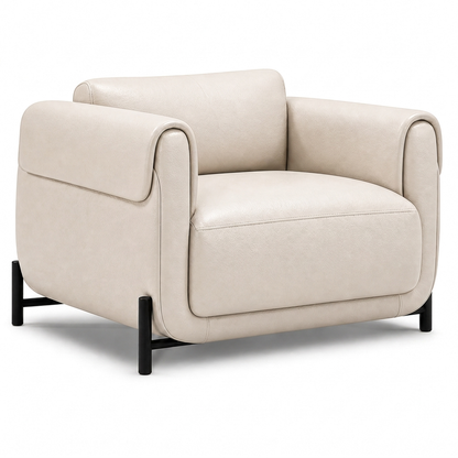 Poltrona Plush Marfim Off-White em Couro Legítimo com Base Metálica — em ambiente decorado