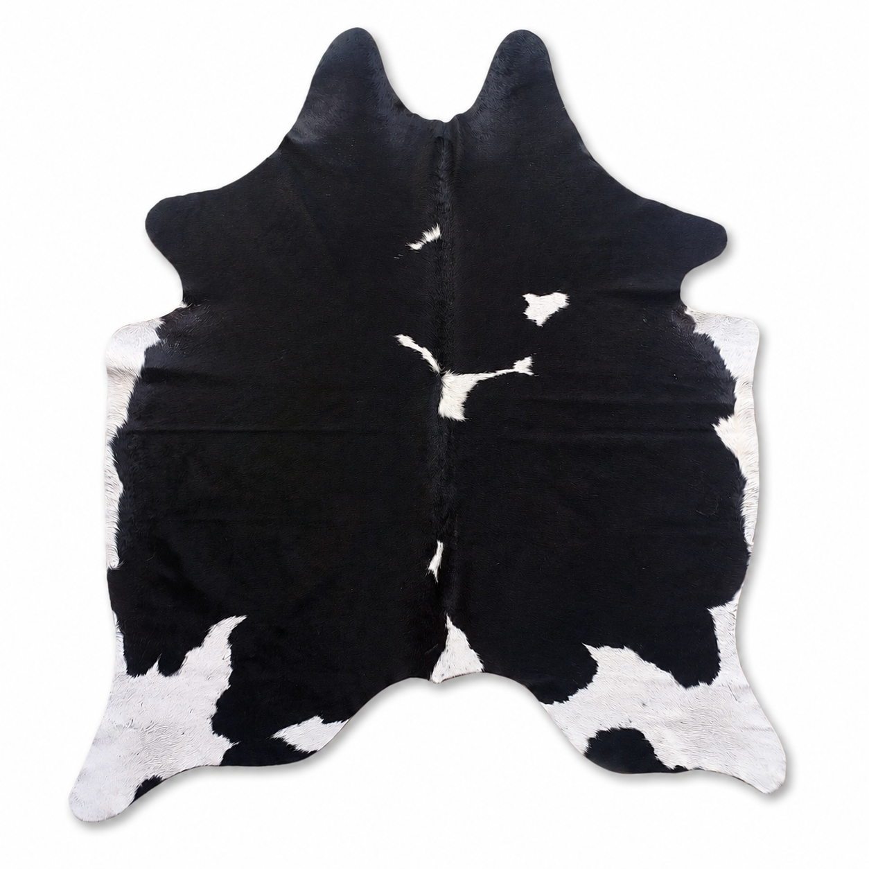 Tapete Bovino Natural Preto e Branco Macio I PB793 2,27x1,91m