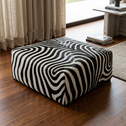 Puff Quadrado Savana Zebra 80x80cm em Couro Legítimo com Serigrafia Animal Print