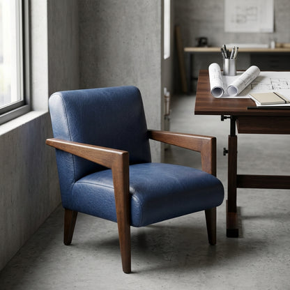Poltrona Alice em Couro La Paz Azul Navy | 100% Couro Legítimo Macio e Confortável — foto de ambiente 1:1
