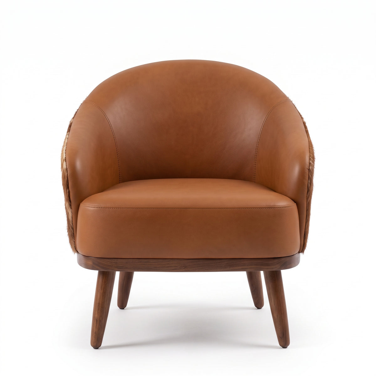 Poltrona Paris em pele natural e couro legítimo em ambiente decorado — pele natural bovina com pelo nas costas
