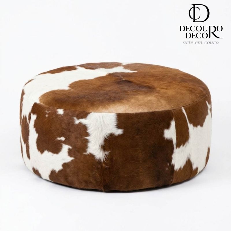 Puff Redondo em Couro Bovino Natural - Marrom e Branco Malhado Linha Premium
