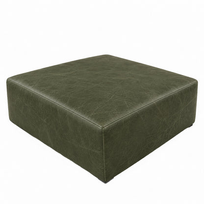 Puff Quadrado Waxy Verde Esmeralda em Couro de Estofamento - 80x80cm — fundo branco