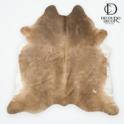 Tapete de couro bovino bege e branco BB893