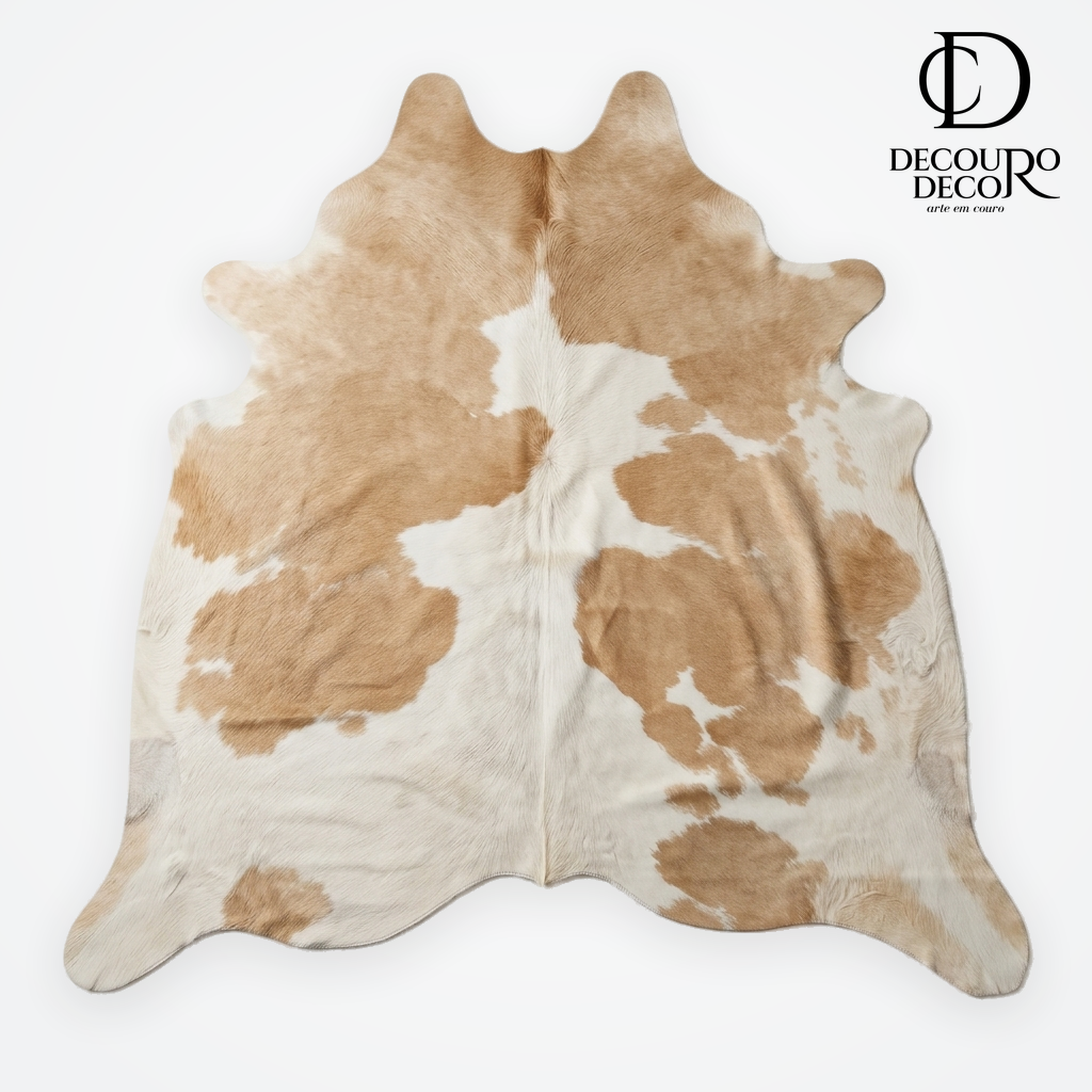 Tapete Bovino Bege e branco Malhado BB894 - 2,10x1,96m