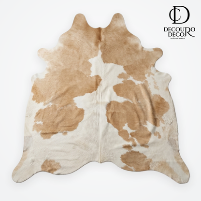 Tapete Bovino Bege e branco Malhado BB894 - 2,10x1,96m