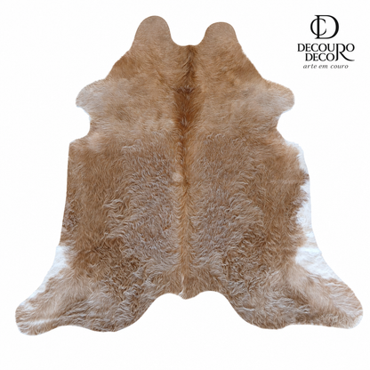 Tapete de pele de boi bege e branco BB966 1,87x1,93m em couro bovino legítimo — fundo branco