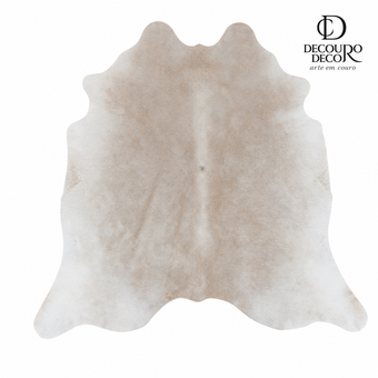 Tapete Bovino Bege Claro Sedoso Pelo Curto I BC1051 I 1,88x2,10m em Couro Legítimo