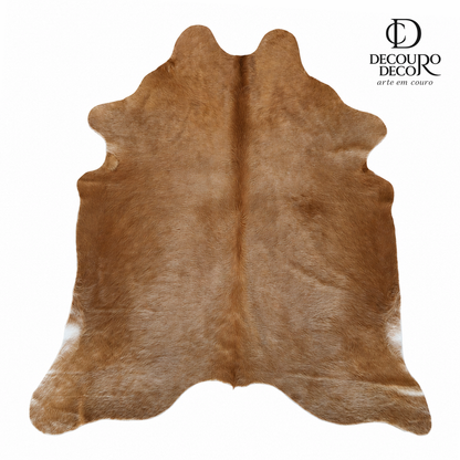 Tapete de pele de boi marrom gold BE985 2,14x2,05m em couro bovino legítimo — fundo branco