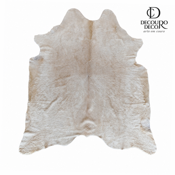Tapete Bovino Branco Sedoso Pelo Alto - Linha Premium I BRA1063 I 2,10x1,95m em Couro Legítimo
