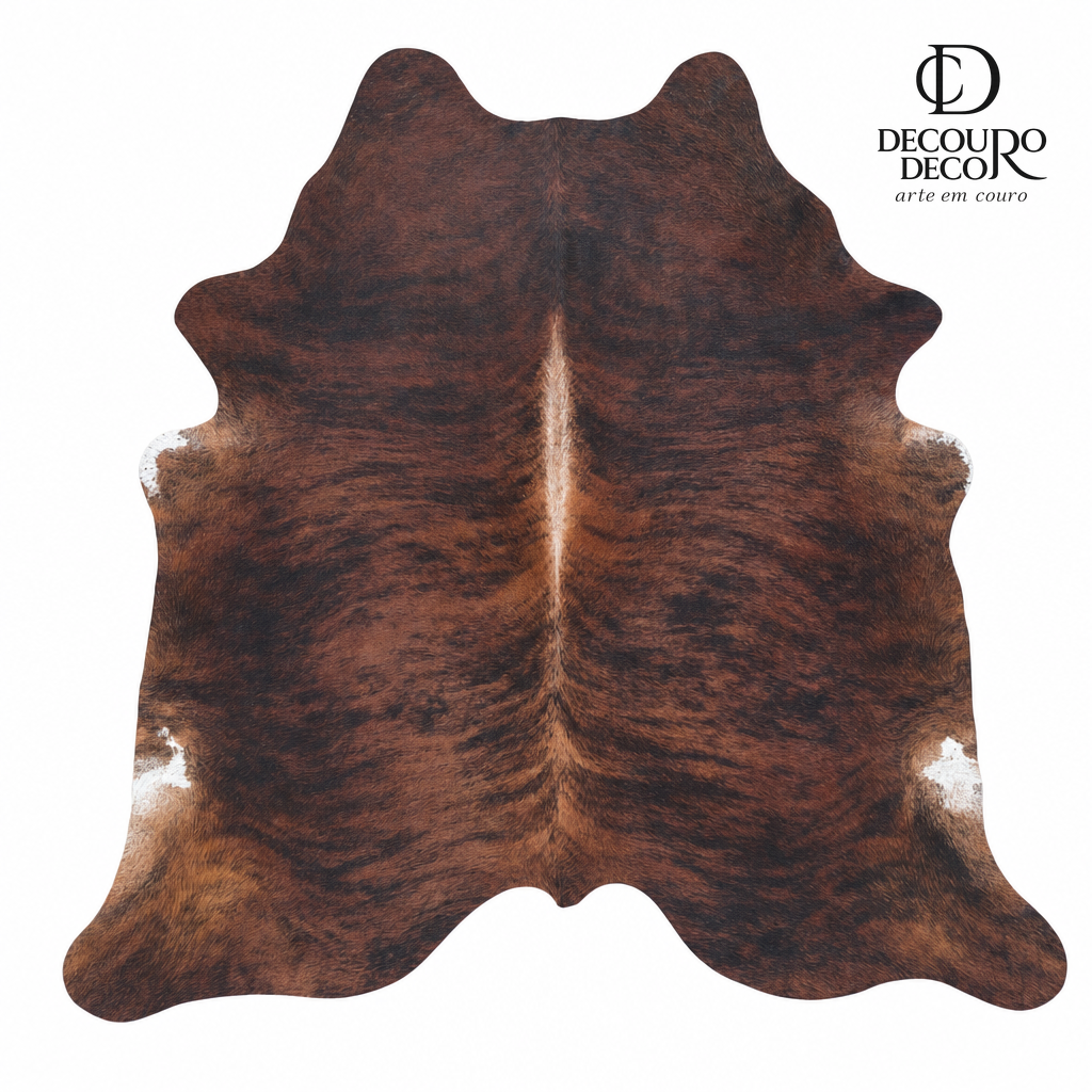 Tapete de pele de boi natural brazino pelo curto macio BZC1037 2,06x2,12m em couro bovino legítimo — fundo branco