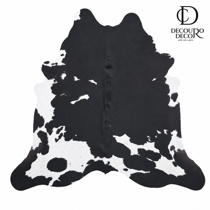 Tapete de couro bovino Preto e Branco PB842 1,96x2,15m — vista frontal em fundo branco