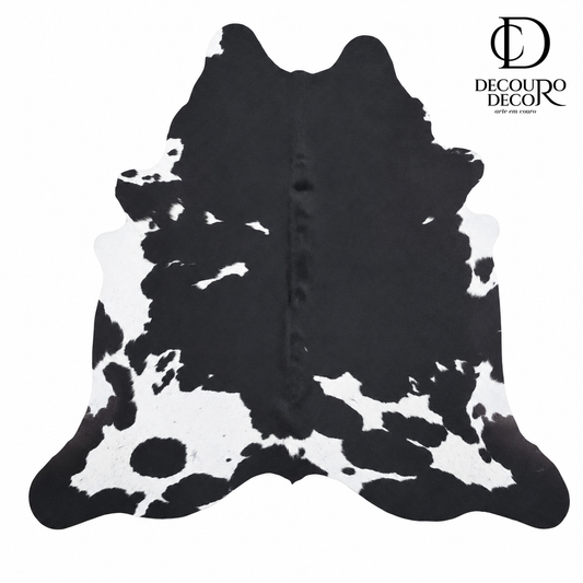 Tapete de couro bovino Preto e Branco PB842 1,96x2,15m — vista frontal em fundo branco