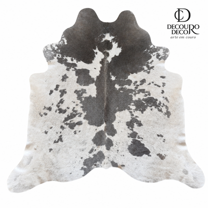 Tapete de pele de boi natural exótico cinza e branco EXC1029 1,75x1,90m em couro bovino legítimo — fundo branco